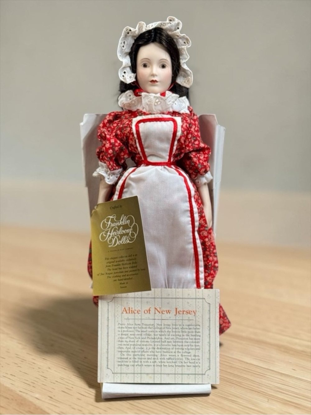 FRANKLIN MINT COMPANY “Alice of New Jersey” Franklin Heirloom Dolls